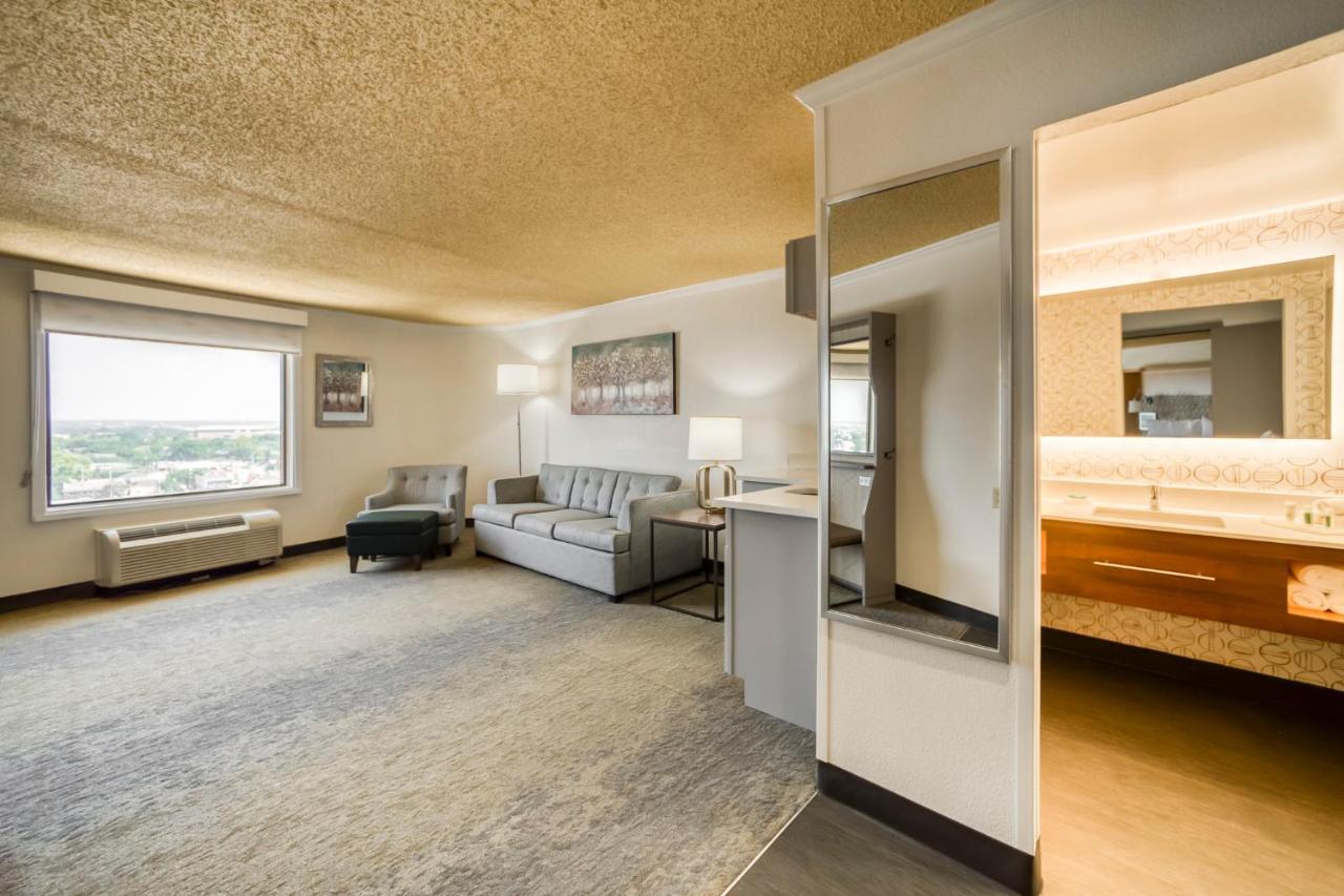 Holiday Inn Mobile Downtown Historic District By Ihg Экстерьер фото