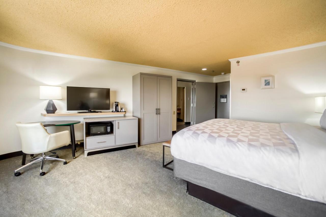 Holiday Inn Mobile Downtown Historic District By Ihg Экстерьер фото