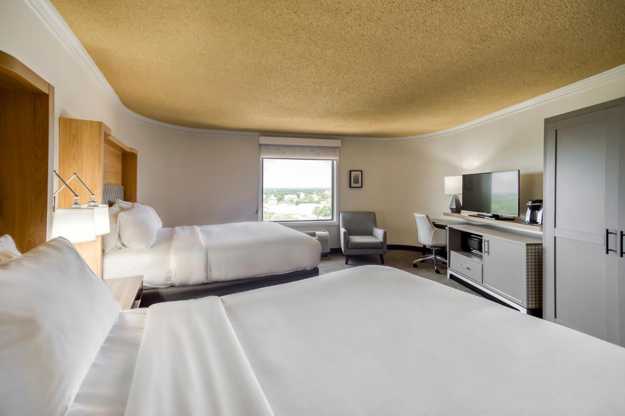 Holiday Inn Mobile Downtown Historic District By Ihg Экстерьер фото